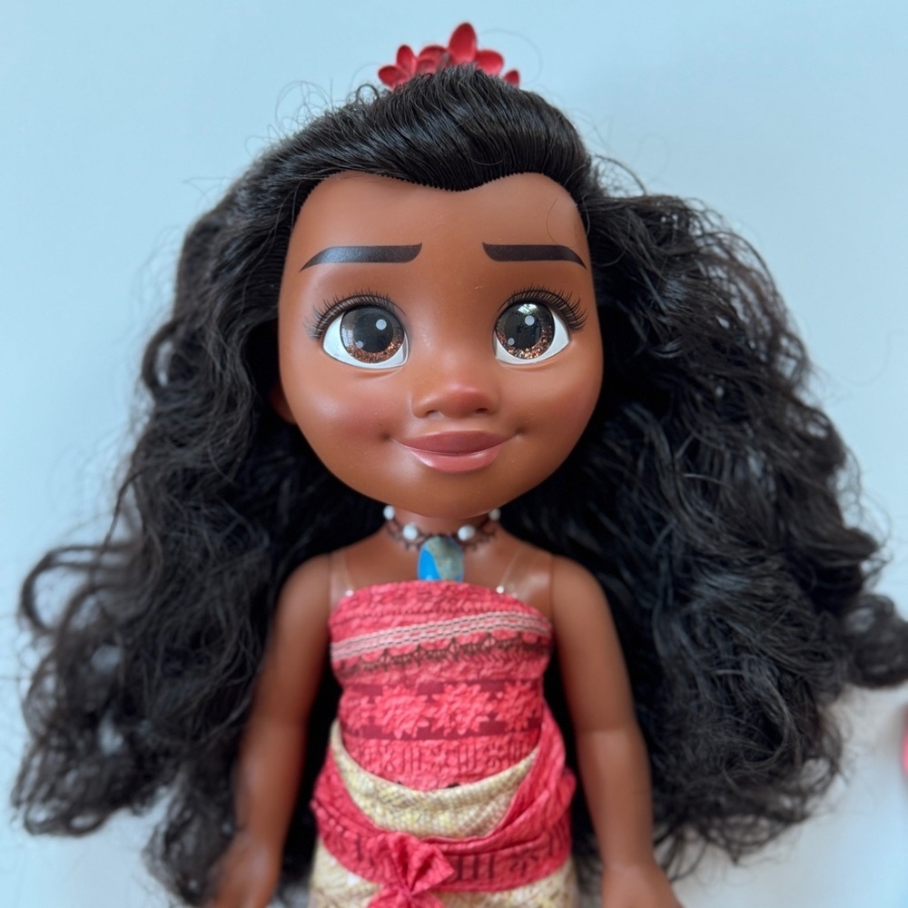 Disney Moana Doll Princess Tea Time with Pua Figure and Teacups Disney Doll - Picture 4 of 5